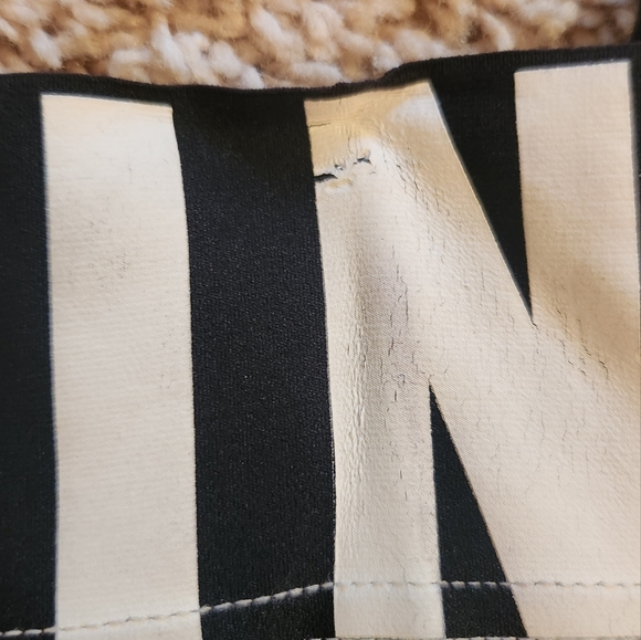 Victoria's Secret Pink Black& White Leggings Size Small - Picture 4 of 8